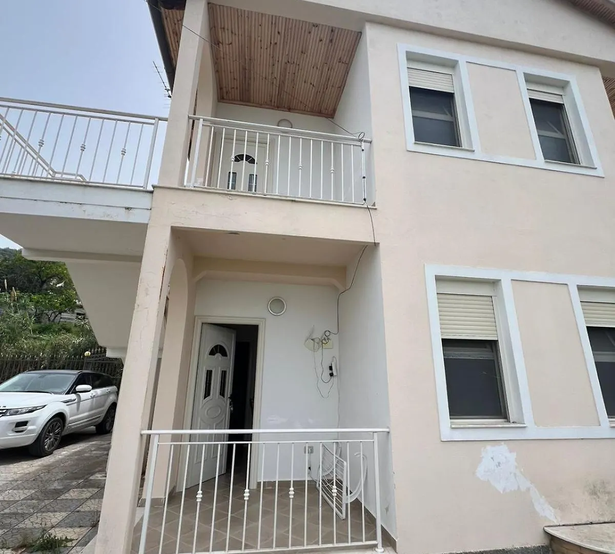 Olkin Holiday Home Vlore Albania
