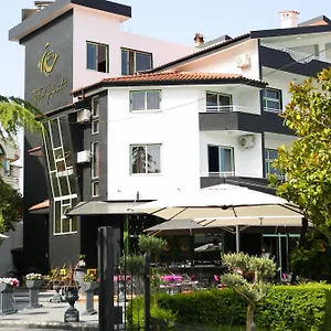 The Hart Vlorë